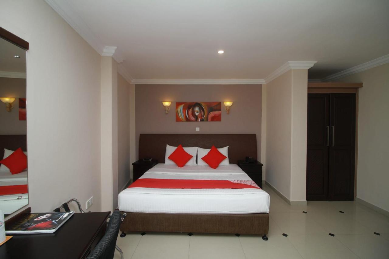 Oyo 317 Choy'S Waterfront Residence Negombo Eksteriør bilde